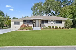 717 Bonnie Dr, Lakeland, FL 33803 - Photo 1