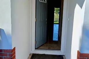 6905 Longmeade Ln, Orlando, FL 32822 - Photo 2