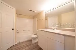 5136 Park Central Dr, Orlando, FL 32839 - Photo 10