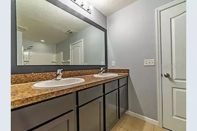 10201 Hawk Storm Avenue, Tampa, FL 33610 - Photo 32