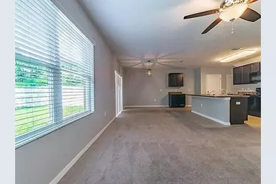 10201 Hawk Storm Avenue, Tampa, FL 33610 - Photo 8