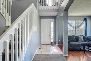 2530 The Oaks Blvd, Kissimmee, FL 34746 - Photo 6