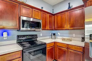 2530 The Oaks Blvd, Kissimmee, FL 34746 - Photo 16