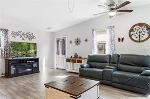 910 Cherokee Cir, Sanford, FL 32773 - Photo 12