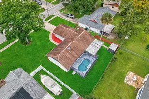 612 Devon St, Port Orange, FL 32127 - Photo 2