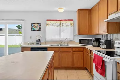 11969 Old Glory Dr, Orlando, FL 32837 - Photo 14