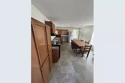 231 W Carter Street #9, Deland, FL 32720 - Photo 4