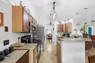2032 E Gloria Dr, Deltona, FL 32725 - Photo 12