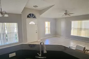 7831 Hidden Hollow Dr, Orlando, FL 32822 - Photo 8