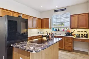 3305 Red Fox Dr, Deltona, FL 32725 - Photo 10