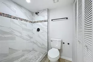 5249 Vineland Rd, Orlando, FL 32811 - Photo 24