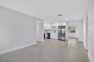 4915 Eldorado Dr, Tampa, FL 33615 - Photo 4