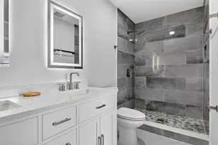 4915 Eldorado Dr, Tampa, FL 33615 - Photo 10