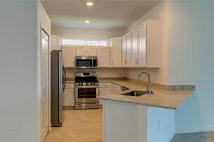 15926 E Clear Skies Pl, Bradenton, FL 34211 - Photo 10