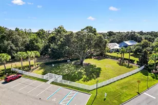 1052 Sugarloaf Key Loop, Lady Lake, FL 32159 - Photo 58