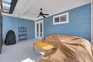1052 Sugarloaf Key Loop, Lady Lake, FL 32159 - Photo 32