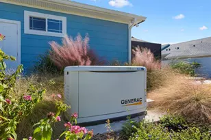 1052 Sugarloaf Key Loop, Lady Lake, FL 32159 - Photo 38