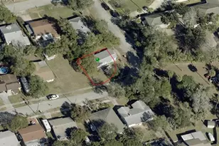 121 Valencia Dr, Edgewater, FL 32132 - Photo 2