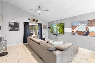 1701 Circe Lake Ct, Orlando, FL 32826 - Photo 10