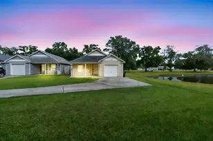 1701 Circe Lake Ct, Orlando, FL 32826 - Photo 2