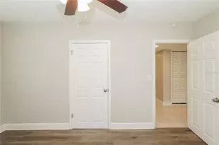 832 Bethune Dr, Orlando, FL 32805 - Photo 10