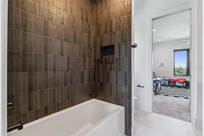 15746 Pendio Dr, Montverde, FL 34756 - Photo 32