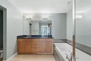 100 S Eola Dr, Orlando, FL 32801 - Photo 20