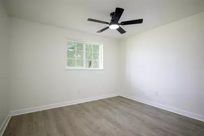 1200 Grantwood Avenue, Clearwater, FL 33759 - Photo 16