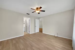 2010 Braxton St, Clermont, FL 34711 - Photo 12