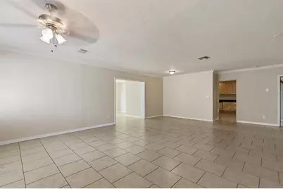 1300 79th Avenue N, Saint Petersburg, FL 33702 - Photo 22