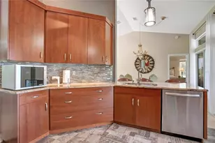 19616 Livingston Ave, Lutz, FL 33559 - Photo 12