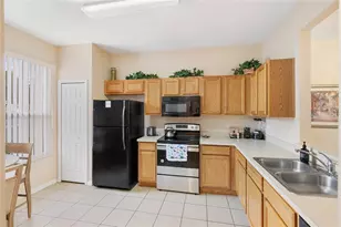 5702 Delorean Dr, Kissimmee, FL 34746 - Photo 4