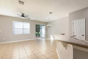 3072 Seaview Castle Dr, Kissimmee, FL 34746 - Photo 4