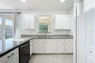 4144 NE 21st St, Homestead, FL 33033 - Photo 10
