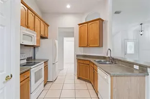 3042 Wild Pepper Ave, Deltona, FL 32725 - Photo 10