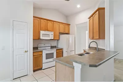3042 Wild Pepper Avenue, Deltona, FL 32725 - Photo 8