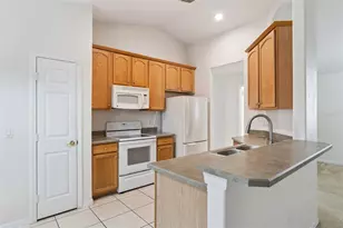 3042 Wild Pepper Ave, Deltona, FL 32725 - Photo 8