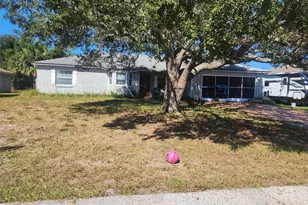 542 Blackstone Ave, Deltona, FL 32725 - Photo 2