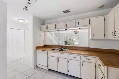 6040 Scotchwood Glen #105, Orlando, FL 32822 - Photo 4