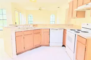 795 Scooter Point, Geneva, FL 32732 - Photo 4