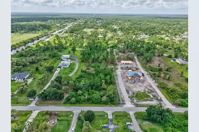 20th Avenue NE, Naples, FL 34120 - Photo 2