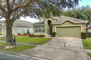 8333 Baywood Vista Dr, Orlando, FL 32810 - Photo 2