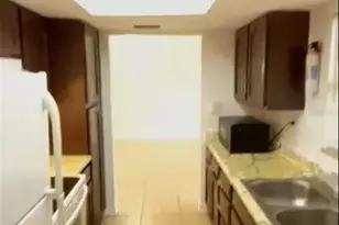 2546 Lemon Tree Ln, Orlando, FL 32839 - Photo 10