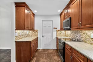 1948 Magnolia Cir, Tavares, FL 32778 - Photo 6