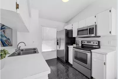 5972 Kenlyn Court, Orlando, FL 32808 - Photo 10