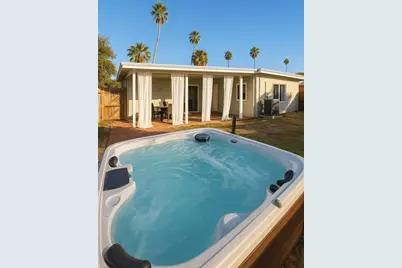 4026 Indianapolis Street NE, Saint Petersburg, FL 33703 - Photo 1