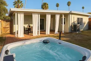 4026 Indianapolis St NE, Saint Petersburg, FL 33703 - Photo 1