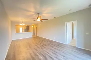 9435 Myrtle Creek Ln, Orlando, FL 32832 - Photo 6