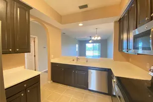 9435 Myrtle Creek Ln, Orlando, FL 32832 - Photo 10