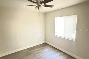 536 Charles Ct, Orlando, FL 32805 - Photo 4